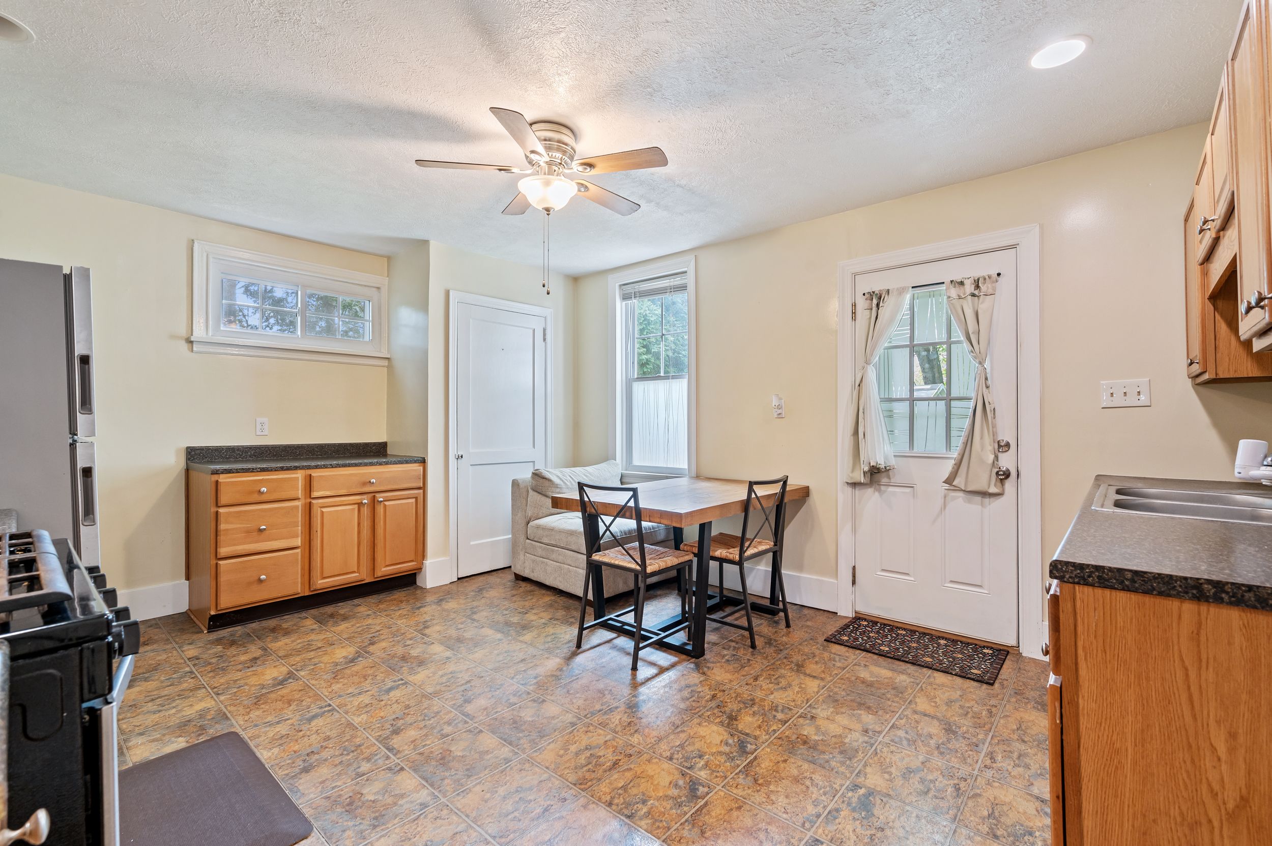  318-320 Sprott Way, Sewickley, PA 15143 - 物件實景