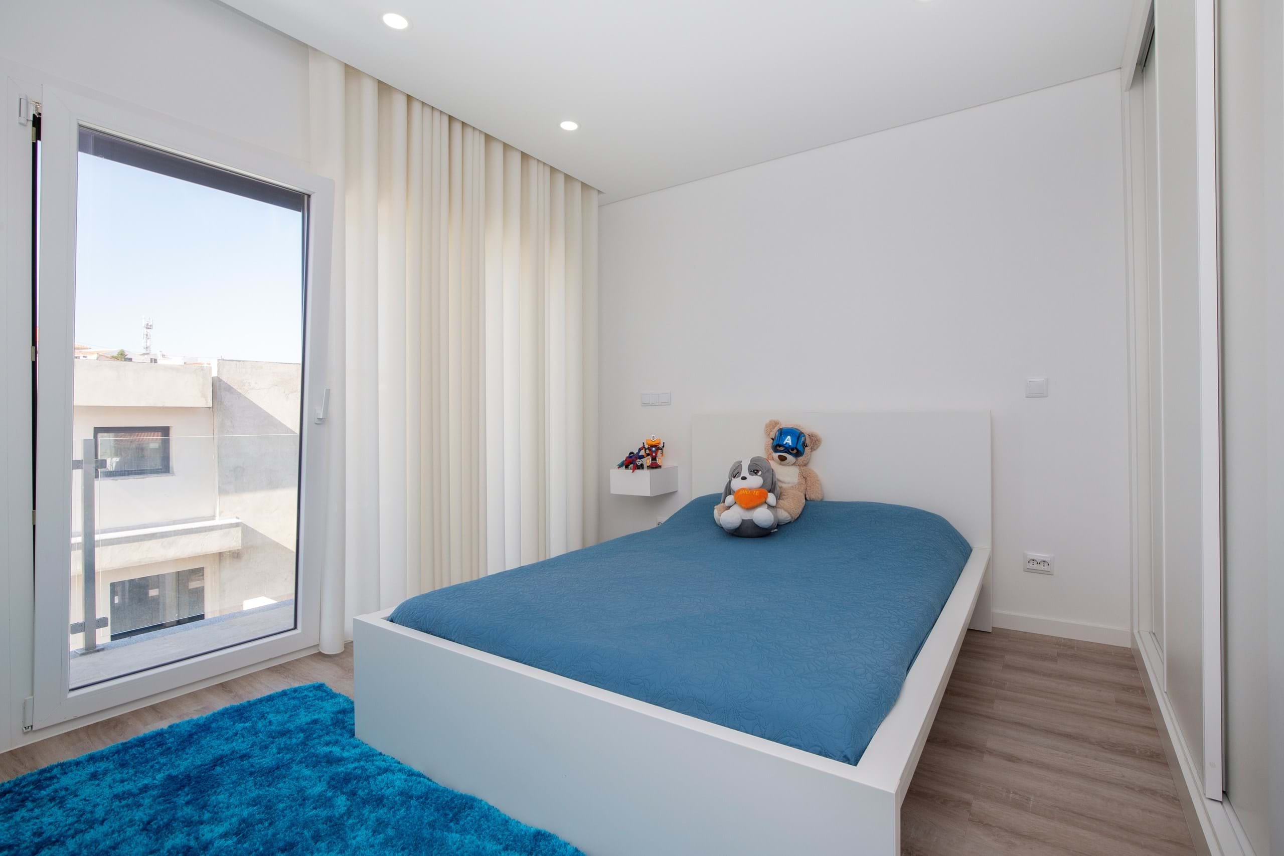 Almada, Setúbal, 2820-638, PT, 4 Bedrooms Bedrooms, ,2 BathroomsBathrooms,Residential,For Sale,1699362