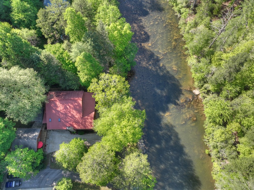 Blue Ridge, Georgia, 30513, United States, 4 Bedrooms Bedrooms, ,3 BathroomsBathrooms,Residential,For Sale,1858921