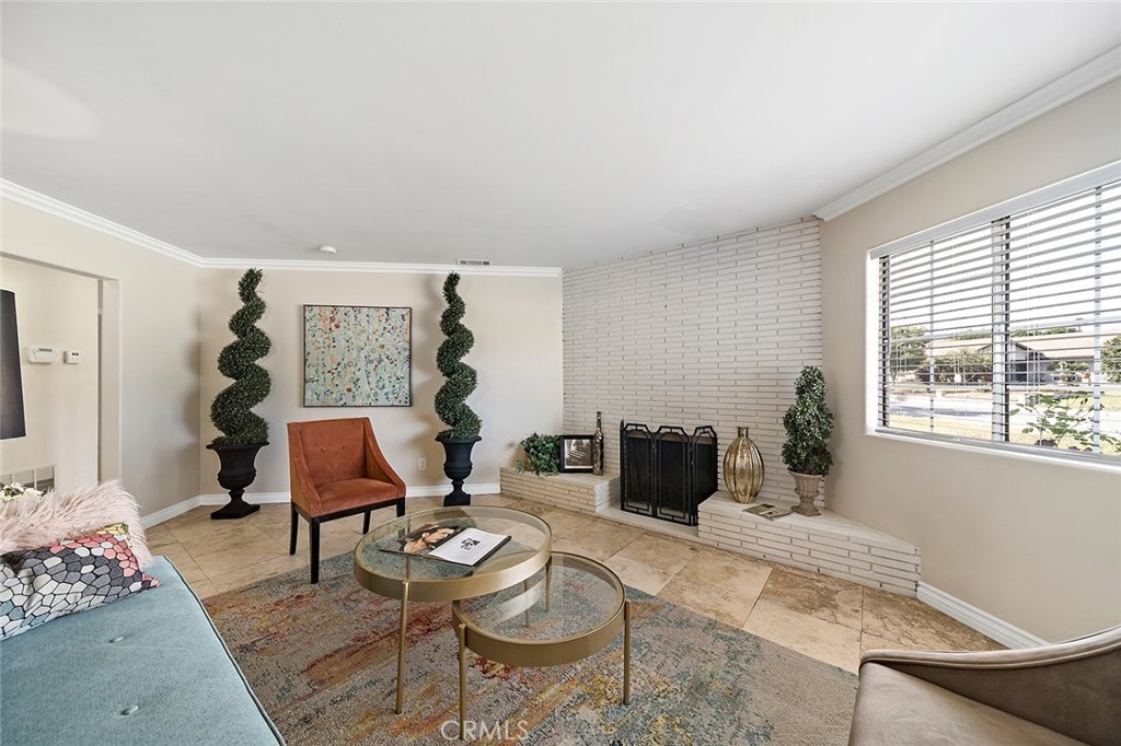 Rialto, California, 92377, United States, 4 Bedrooms Bedrooms, ,2 BathroomsBathrooms,Residential,For Sale,1899973