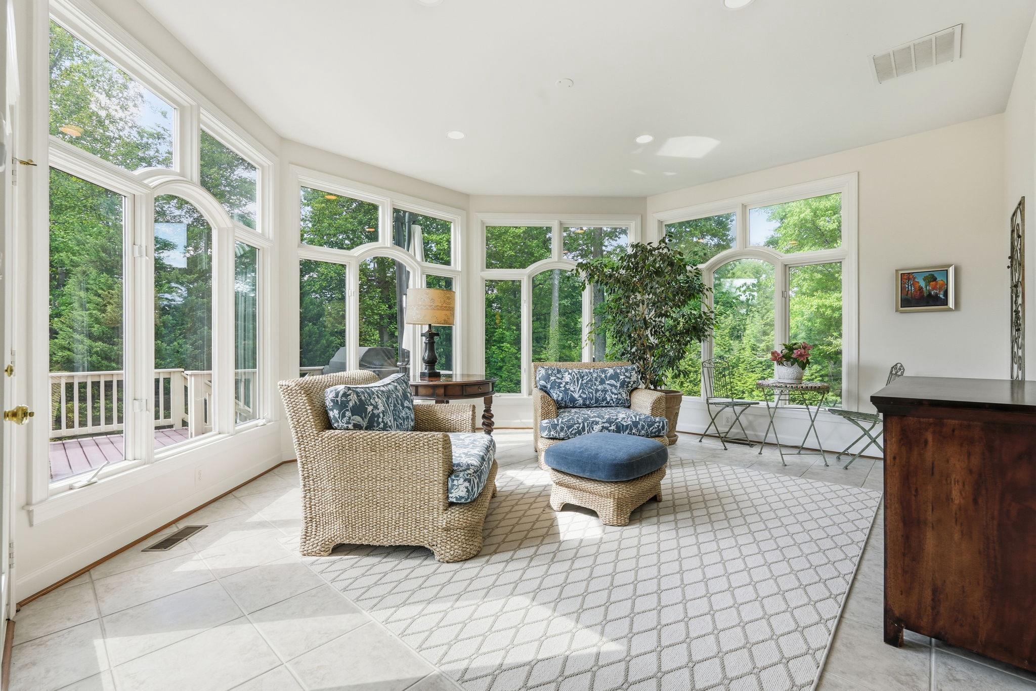  7818 Crownhurst Court, Mclean, VA, 22102 - 物件實景