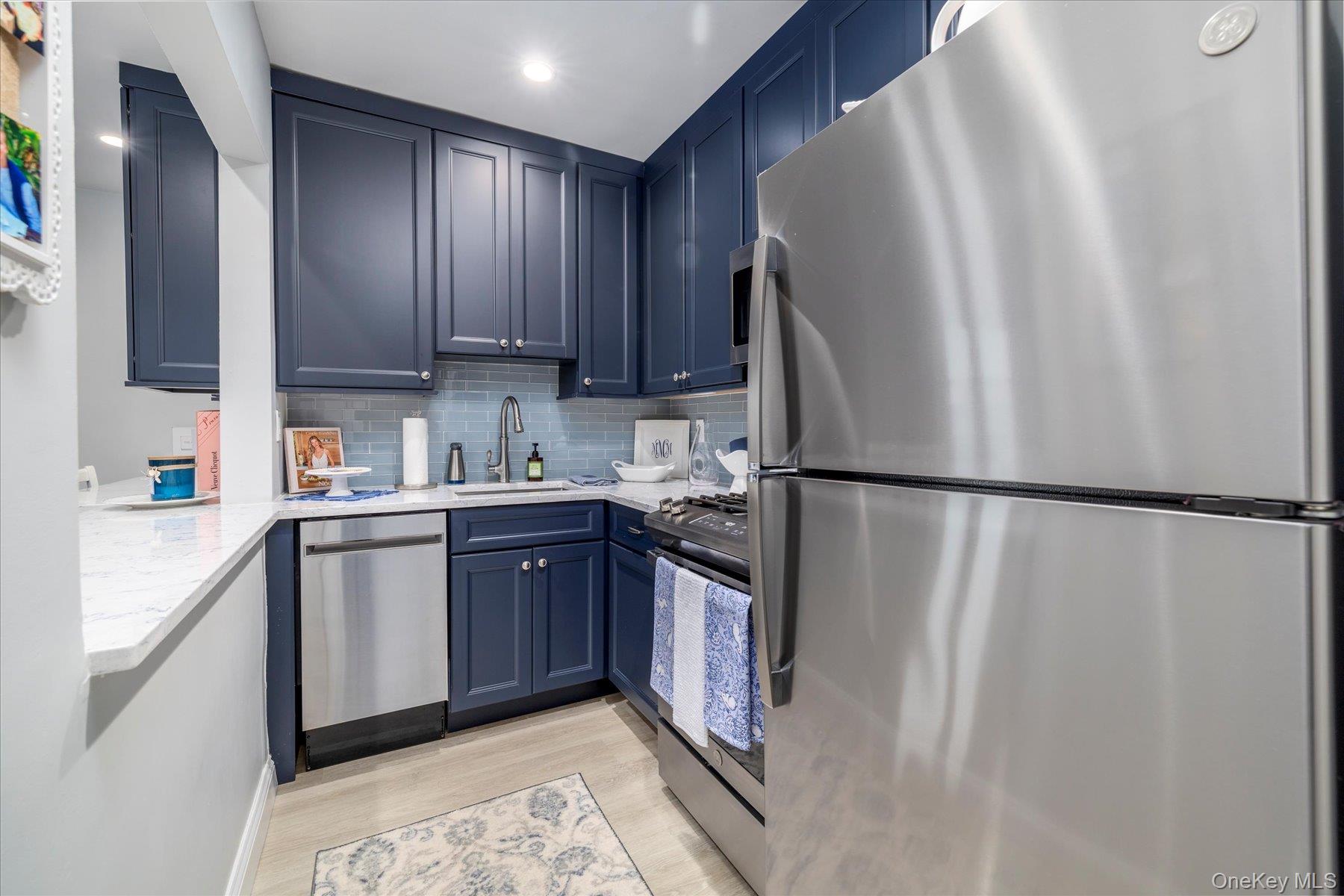 Long Beach, New York, 11561, United States, 1 Bedroom Bedrooms, ,1 BathroomBathrooms,Residential,For Sale,1987693