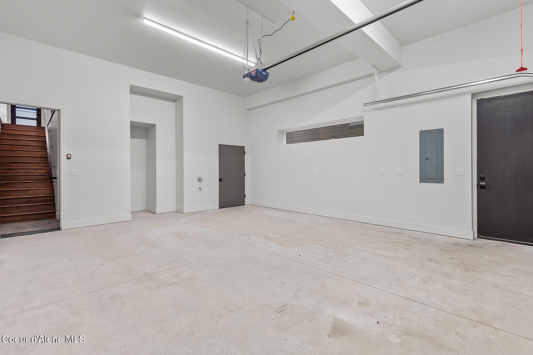 Coeur d'Alene, Idaho, 83814, United States, 3 Bedrooms Bedrooms, ,4 BathroomsBathrooms,Residential,For Sale,2002560