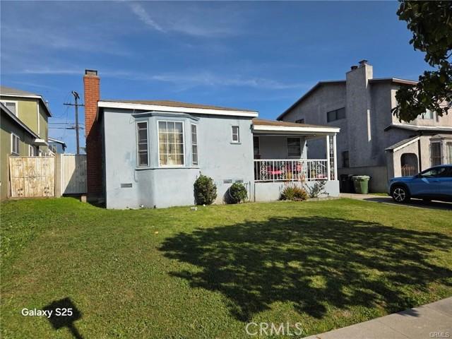 Los Angeles, California, 90047, United States, 3 Bedrooms Bedrooms, ,3 BathroomsBathrooms,Residential,For Sale,1982306
