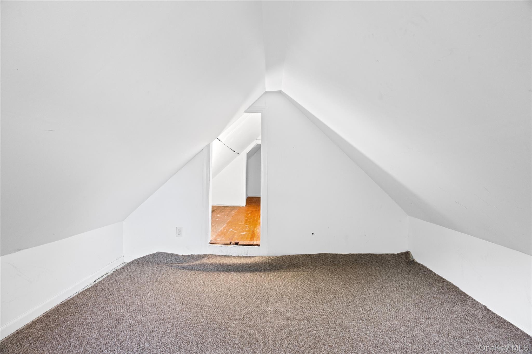 Uniondale, New York, 11553, United States, 4 Bedrooms Bedrooms, ,3 BathroomsBathrooms,Residential,For Sale,2049271