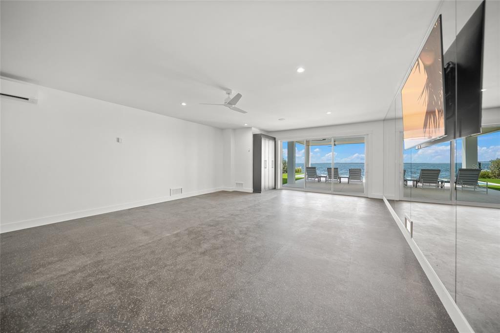 Holmes Beach, Florida, 34217, United States, 5 Bedrooms Bedrooms, ,8 BathroomsBathrooms,Residential,For Sale,1759059