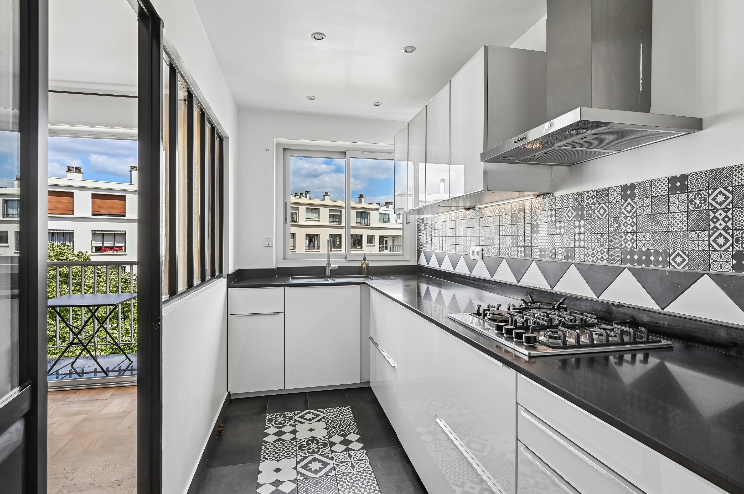  Family Apartment on a High Floor with Parking – Paris 16th Victor Hugo - 物件實景