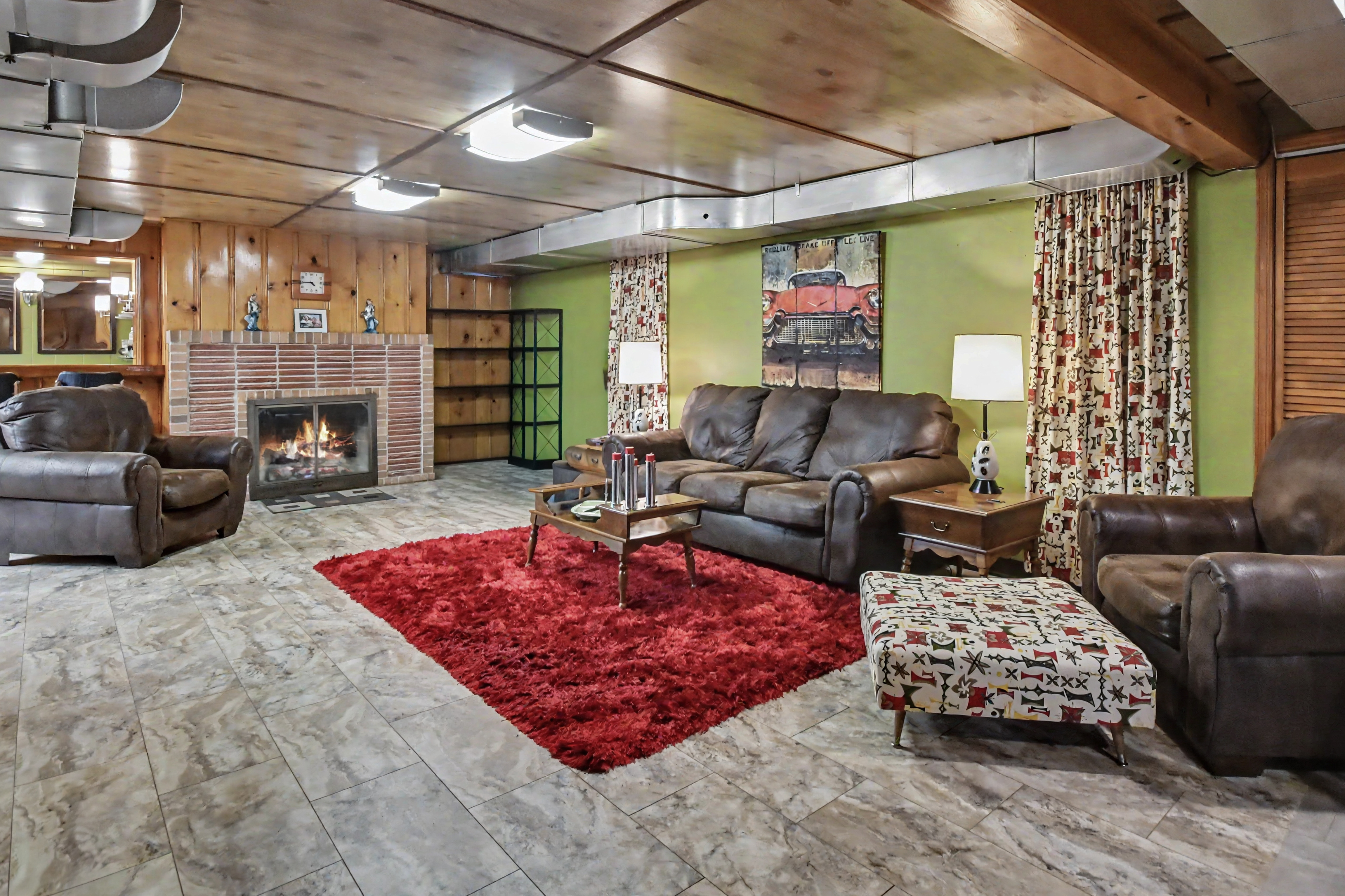  You’ll fall in love with this charming midcentury ranch. - 物件實景