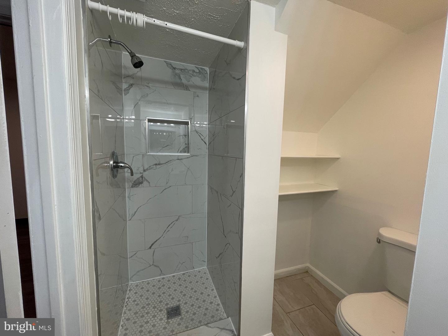 Centreville, Virginia, 20120, United States, 3 Bedrooms Bedrooms, ,2 BathroomsBathrooms,Residential,For Sale,1988924