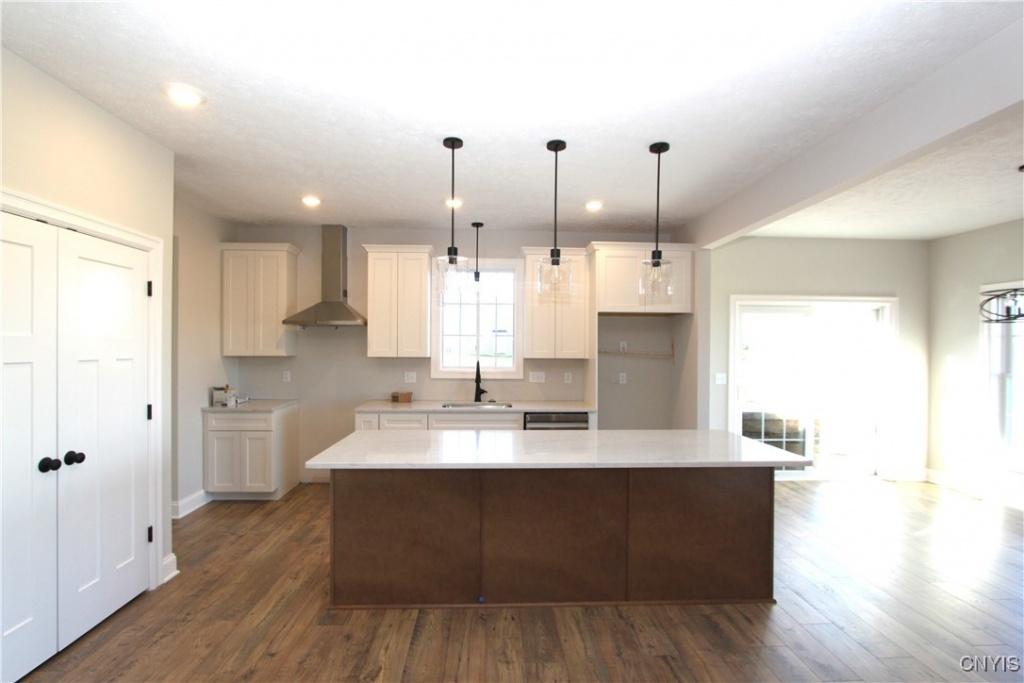Baldwinsville, New York, 13027, United States, 4 Bedrooms Bedrooms, ,3 BathroomsBathrooms,Residential,For Sale,1686652