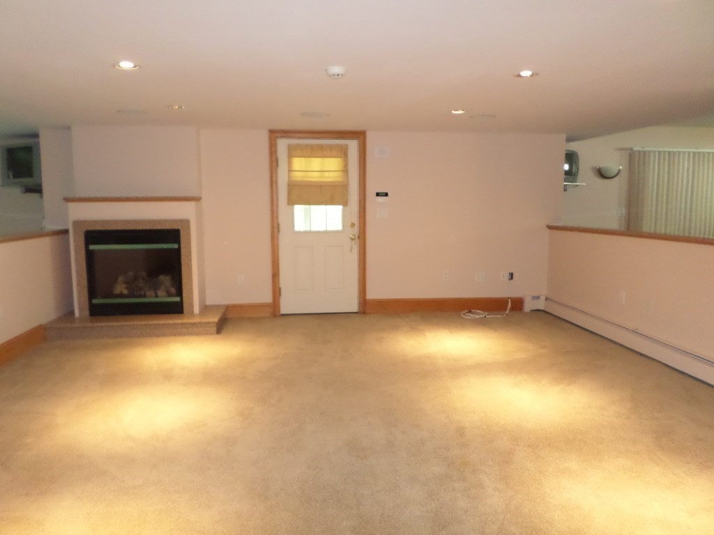 3 Twin Springs Dr Drive, Saugus, Massachusetts, 01906, United States, 5 Bedrooms Bedrooms, ,4 BathroomsBathrooms,Residential,For Sale,3 Twin Springs Dr Drive,1128926