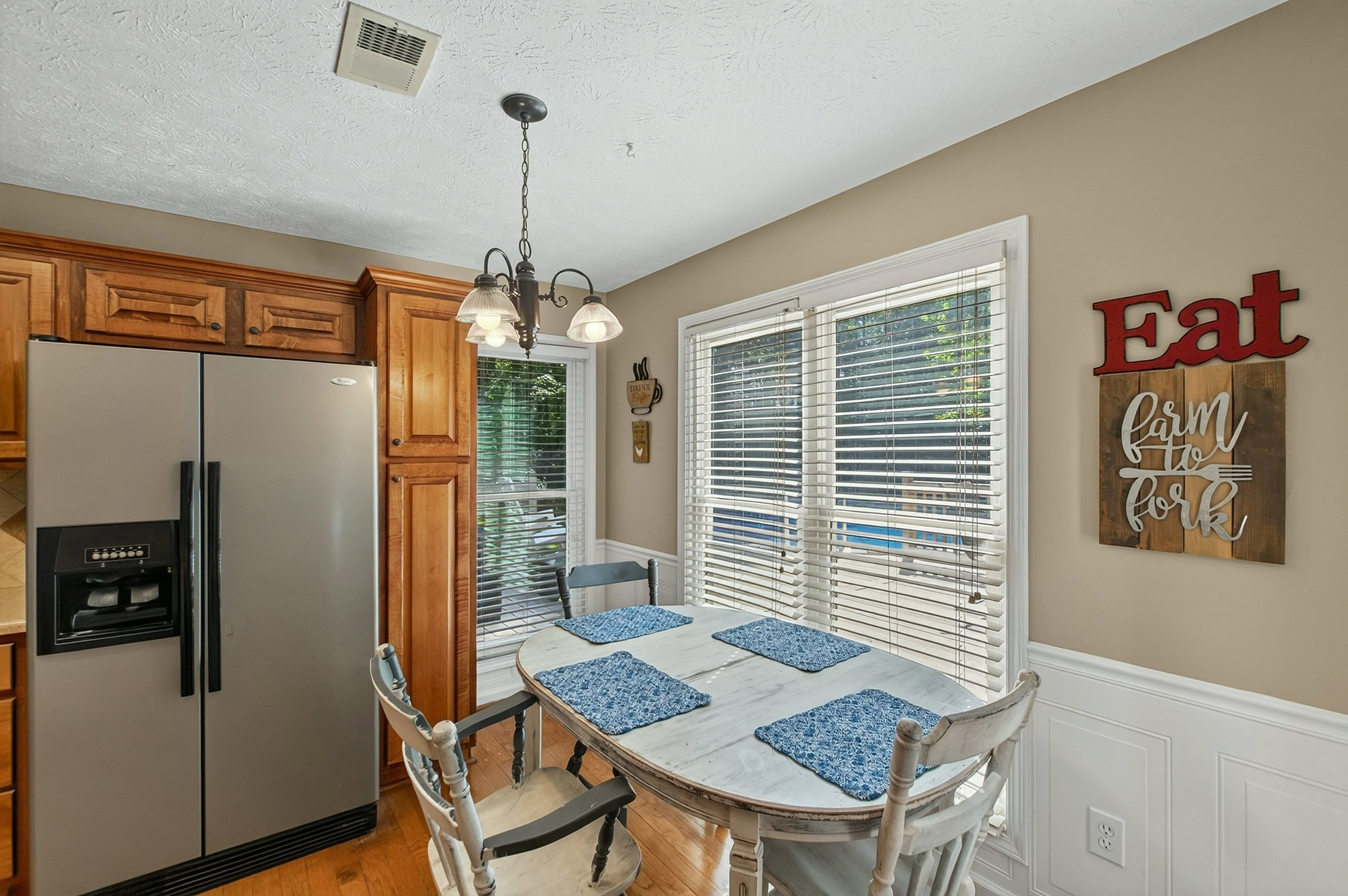  Charming Home on an Expansive 2.8+/- Acre Corner Lot - 物件實景