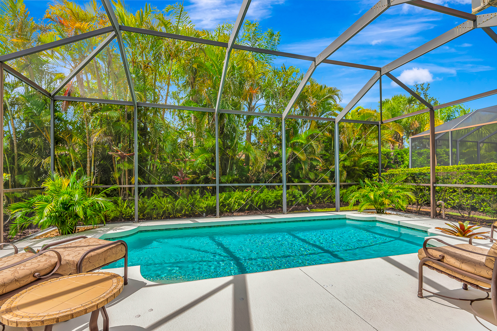 Lakewood, Florida, 34202, United States, 2 Bedrooms Bedrooms, ,2 BathroomsBathrooms,Residential,For Sale,1974879