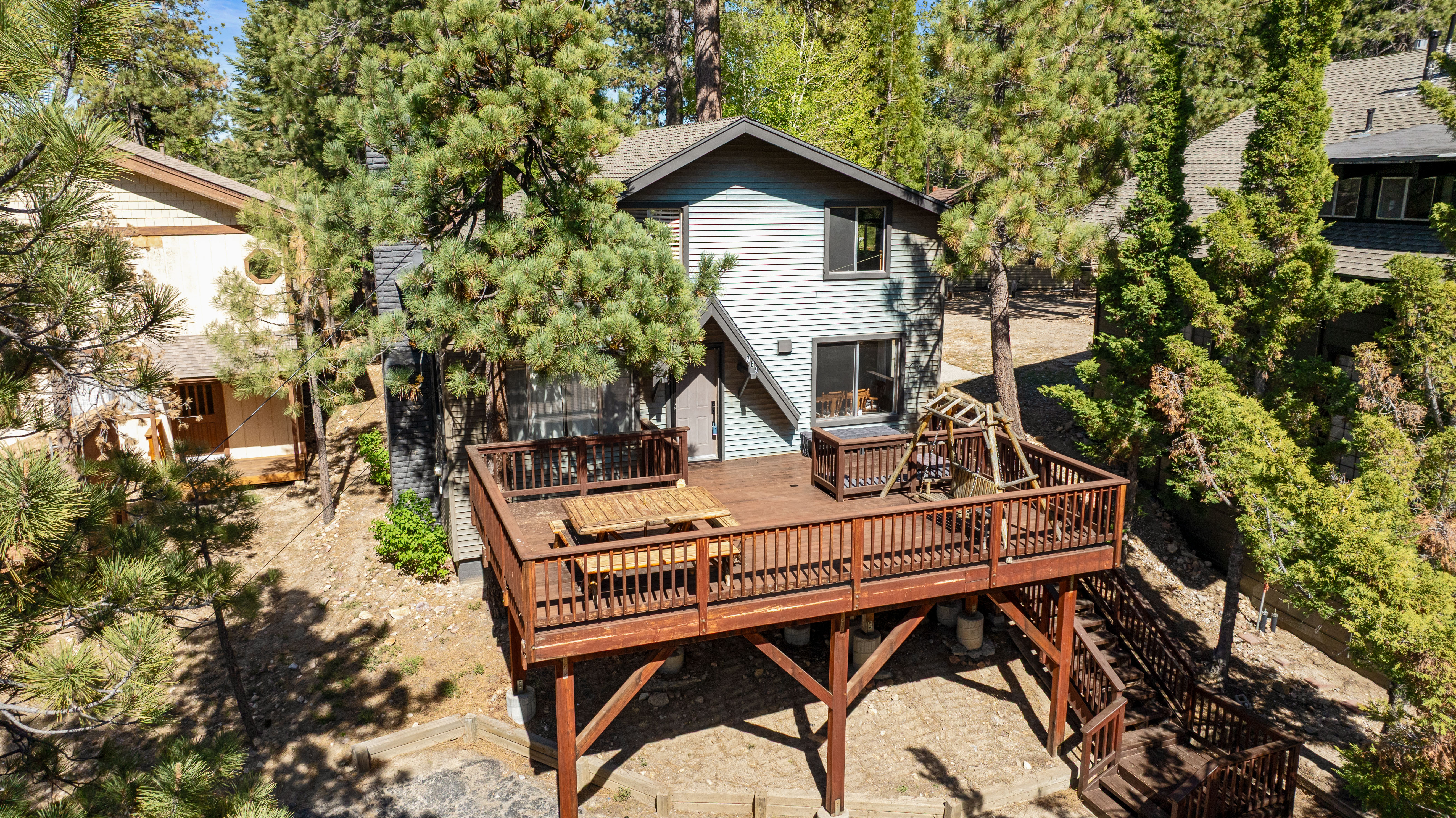  769 Lowe Drive, Big Bear Lake, CA 92315 - 物件實景