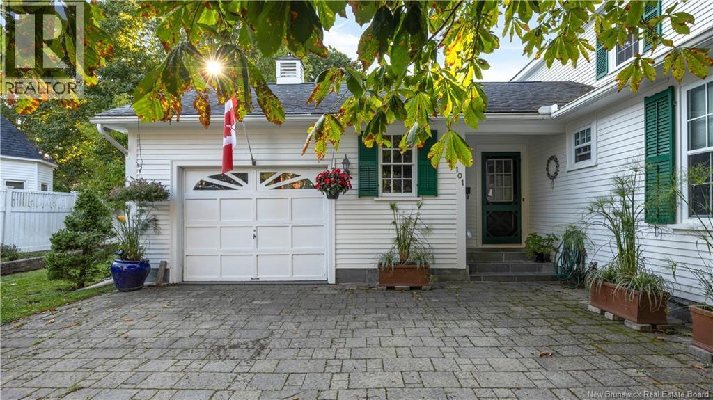 SAINT ANDREWS, New Brunswick, E5B 1J3, CA, 4 Bedrooms Bedrooms, ,3 BathroomsBathrooms,Residential,For Sale,1951018