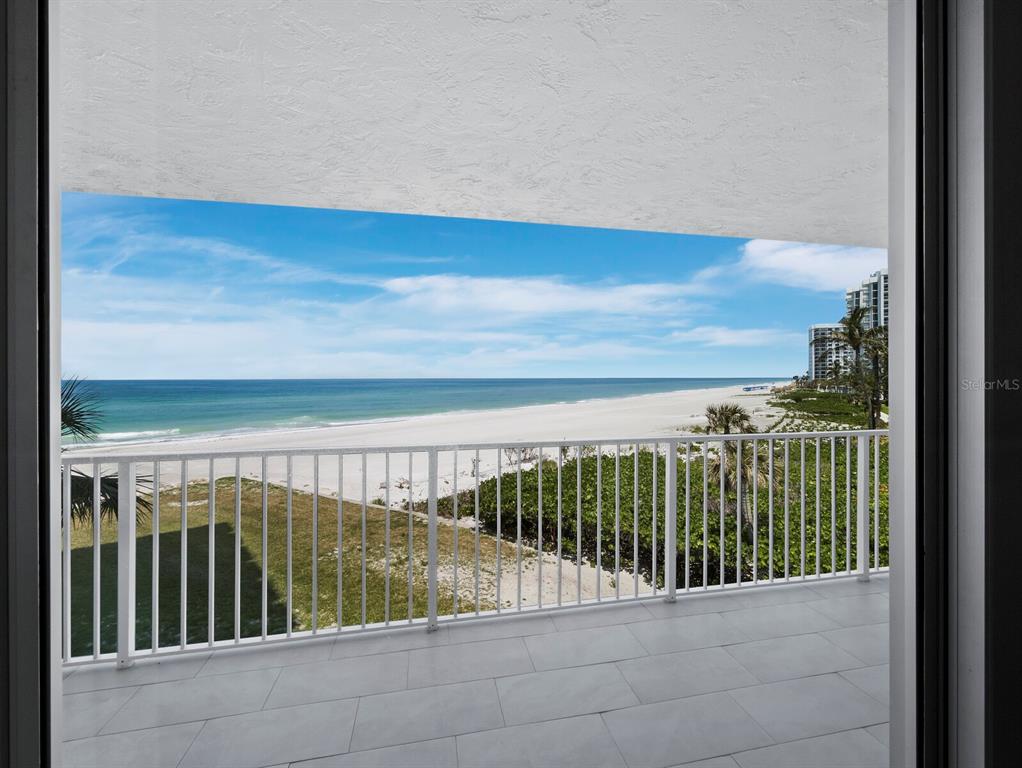 Longboat Key, Florida, 34228, United States, 2 Bedrooms Bedrooms, ,2 BathroomsBathrooms,Residential,For Sale,1804008
