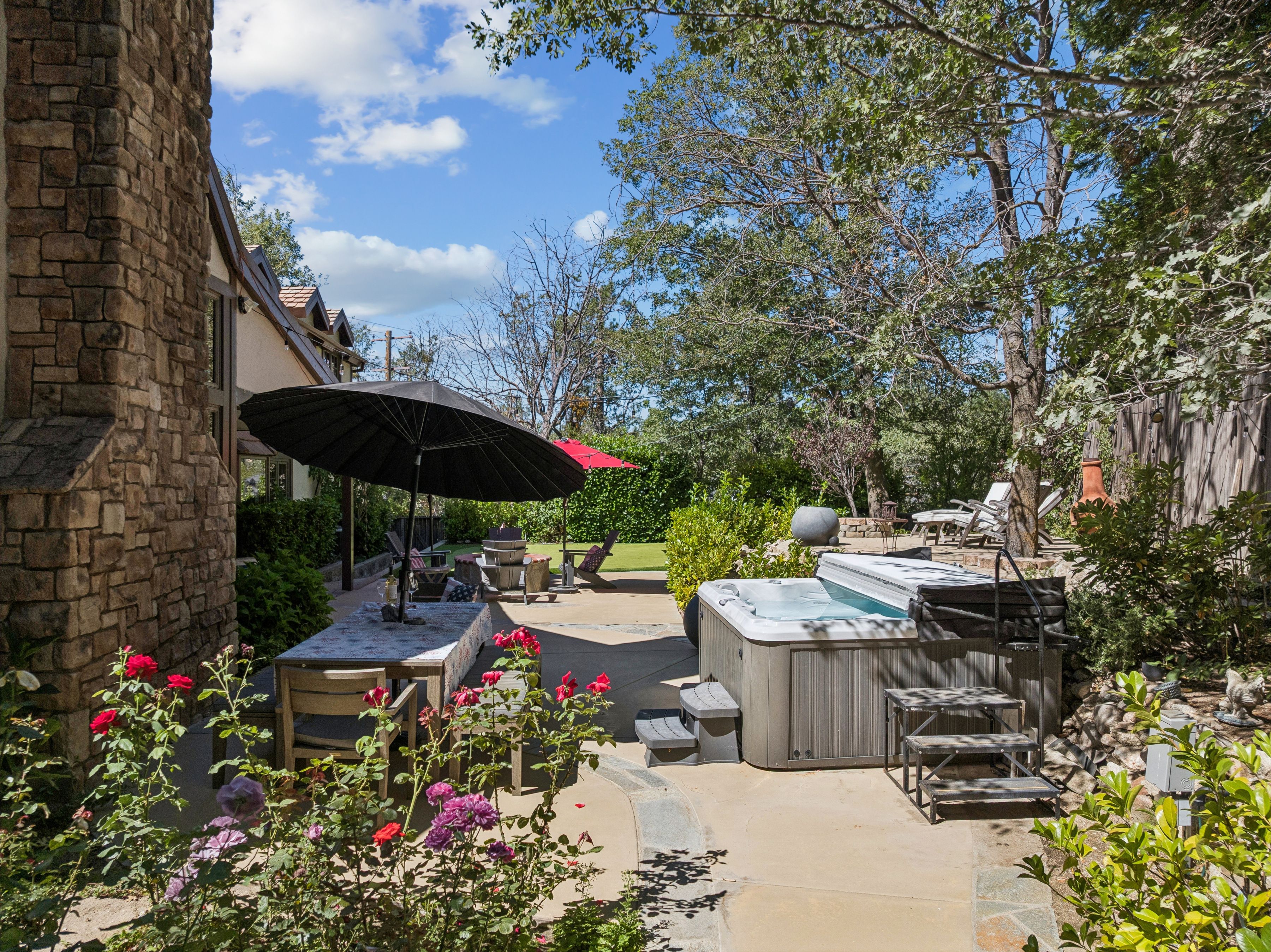  28476 North Shore Road, Lake Arrowhead, CA 92352 - 物件實景