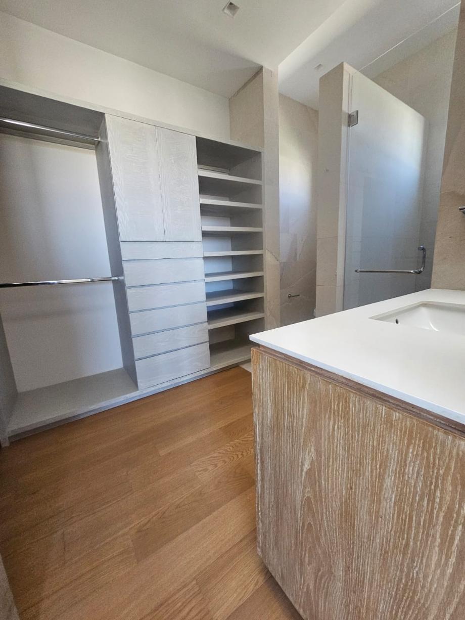 Gómez Palacio, Durango, 35140, Mexico, 3 Bedrooms Bedrooms, ,3 BathroomsBathrooms,Residential,For Sale,1947935