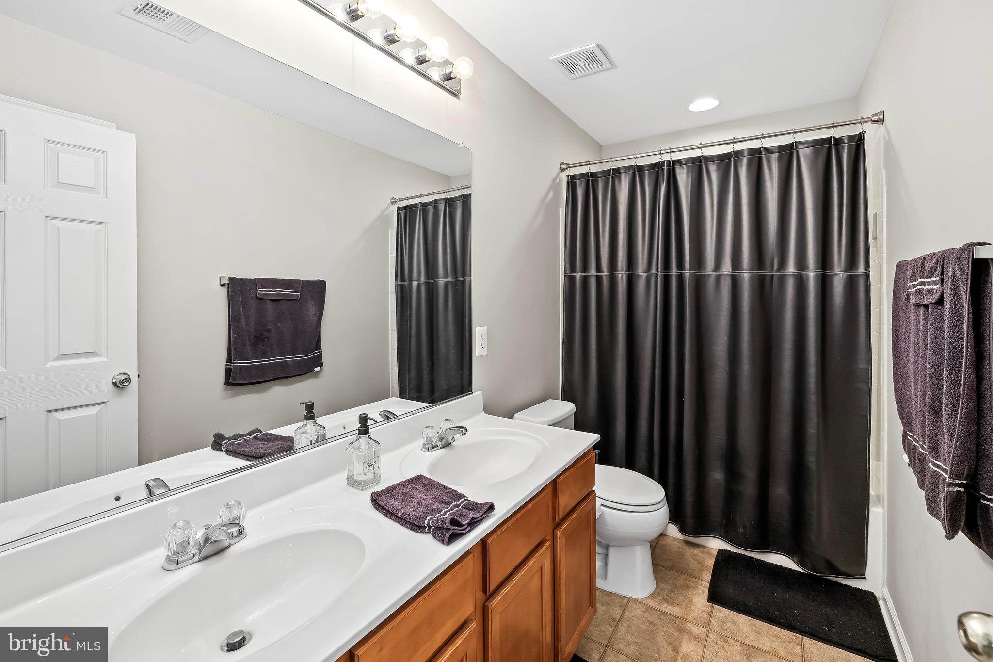Fredericksburg, Virginia, 22401, United States, 4 Bedrooms Bedrooms, ,3 BathroomsBathrooms,Residential,For Sale,1927821