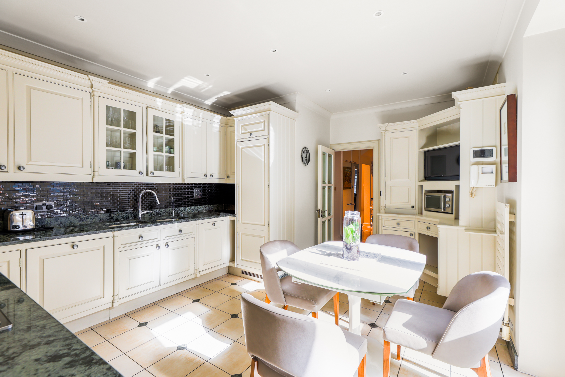  A six-bedroom townhouse with a private pool near Hyde Park - 物件實景