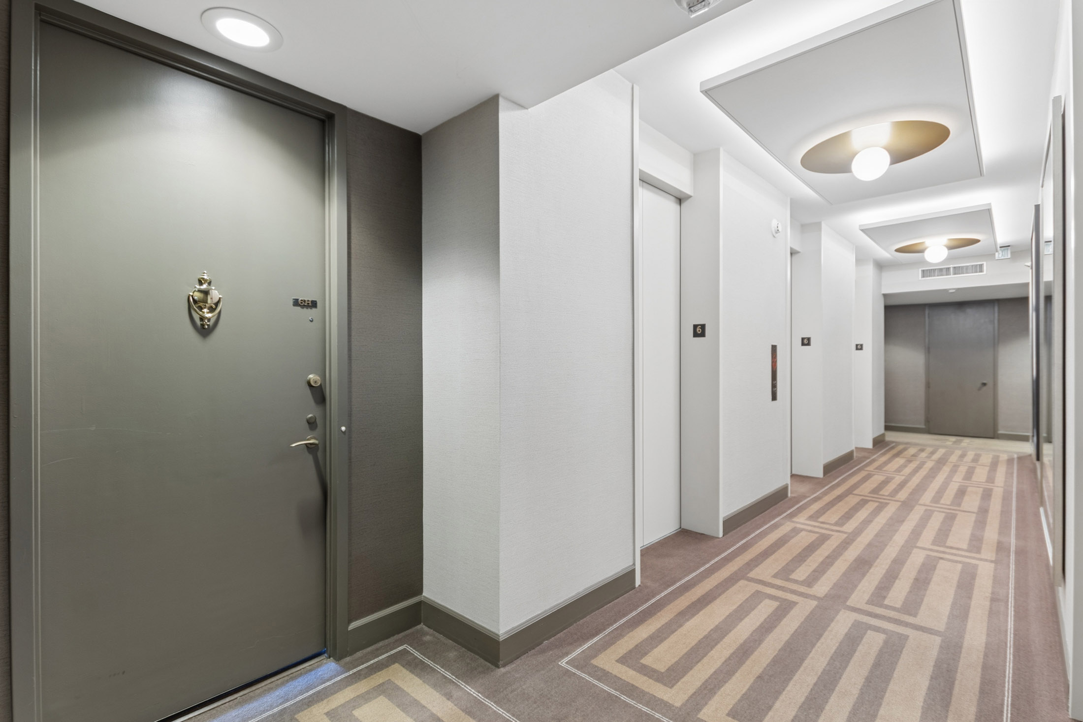  Easy Living at Plaza Towers - 物件實景