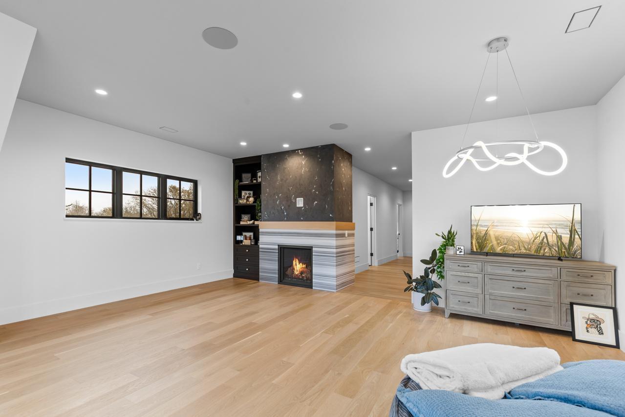 Orono, Minnesota, 55391, United States, 6 Bedrooms Bedrooms, ,3 BathroomsBathrooms,Residential,For Sale,2000639