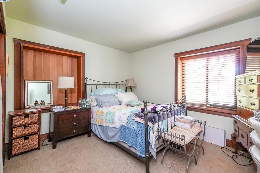 San Rafael, California, 94903-3840, United States, 3 Bedrooms Bedrooms, ,3 BathroomsBathrooms,Residential,For Sale,1987101