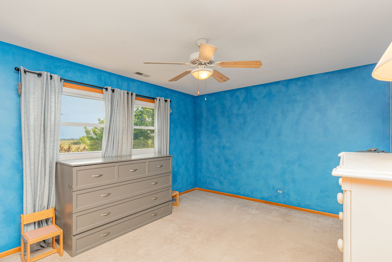 Mokena, Illinois, 60448, United States, 4 Bedrooms Bedrooms, ,4 BathroomsBathrooms,Residential,For Sale,2013568