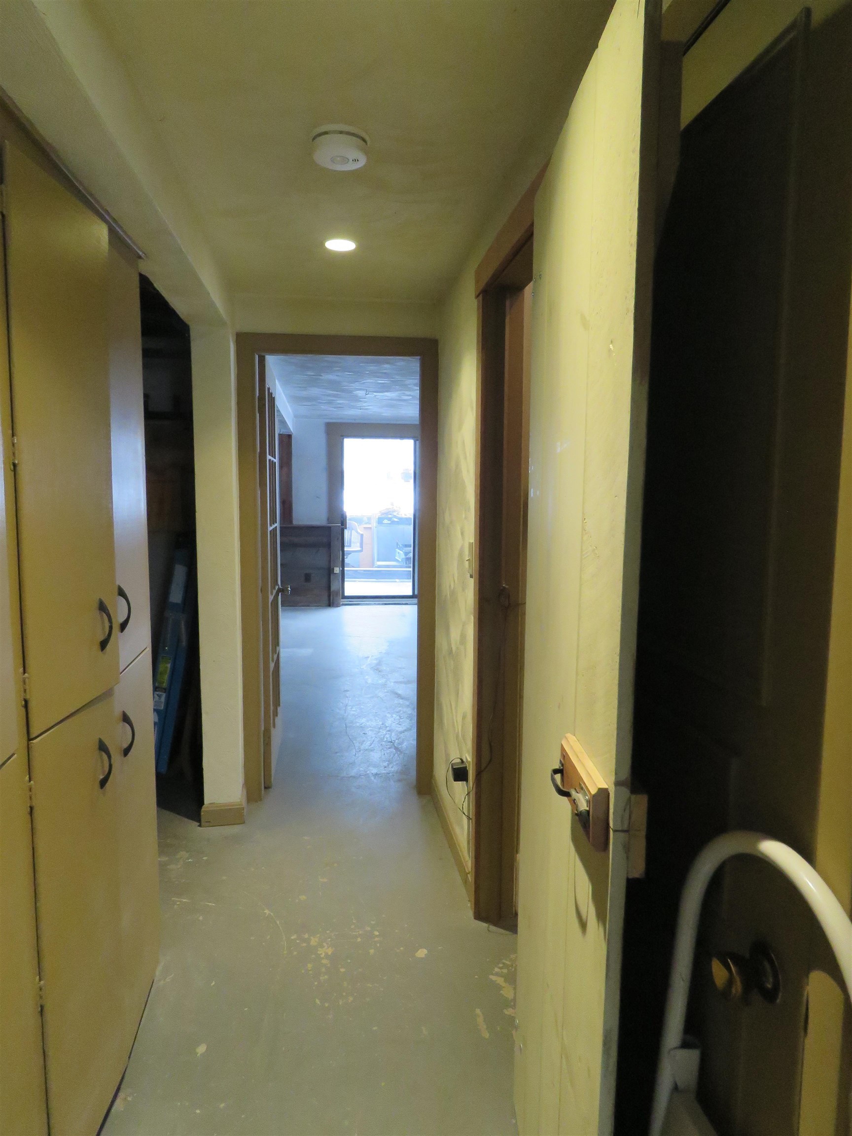 Derry, New Hampshire, 03038, United States, 3 Bedrooms Bedrooms, ,2 BathroomsBathrooms,Residential,For Sale,2005646