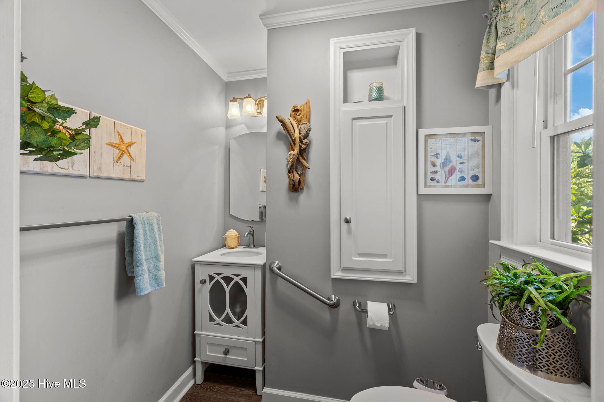 New Bern, North Carolina, 28560, United States, 4 Bedrooms Bedrooms, ,4 BathroomsBathrooms,Residential,For Sale,2009276