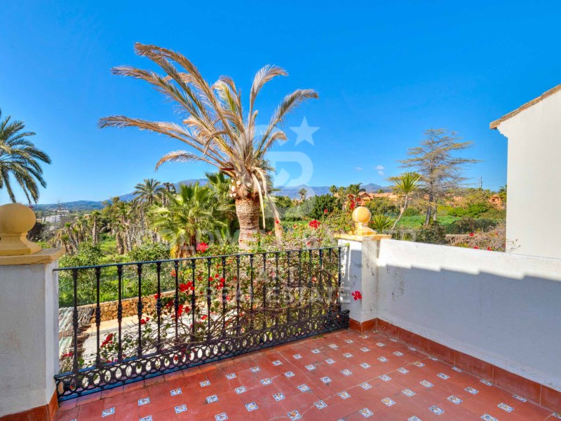 Estepona, Andalusia, ES, 4 Bedrooms Bedrooms, ,4 BathroomsBathrooms,Residential,For Sale,1708349