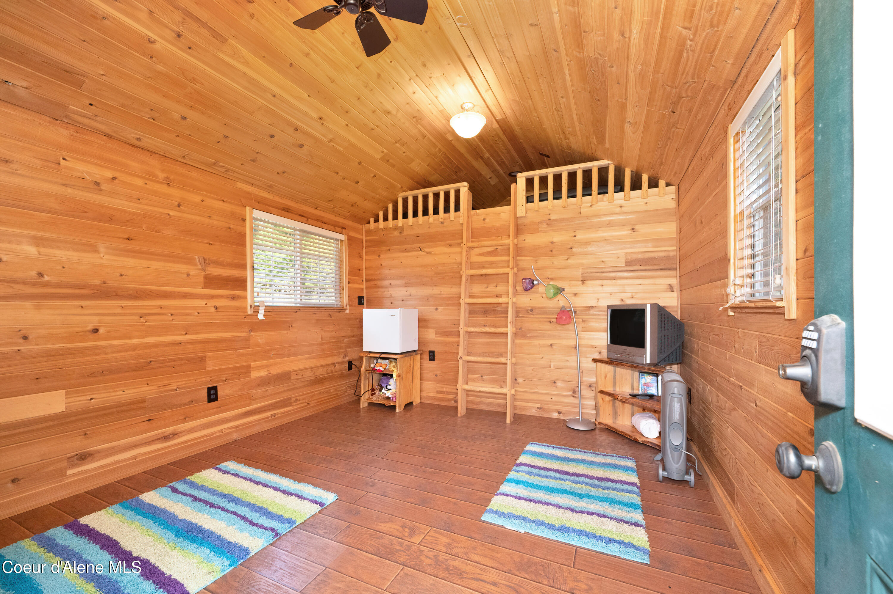 Kingston, Idaho, 83839, United States, 5 Bedrooms Bedrooms, ,Residential,For Sale,1989551