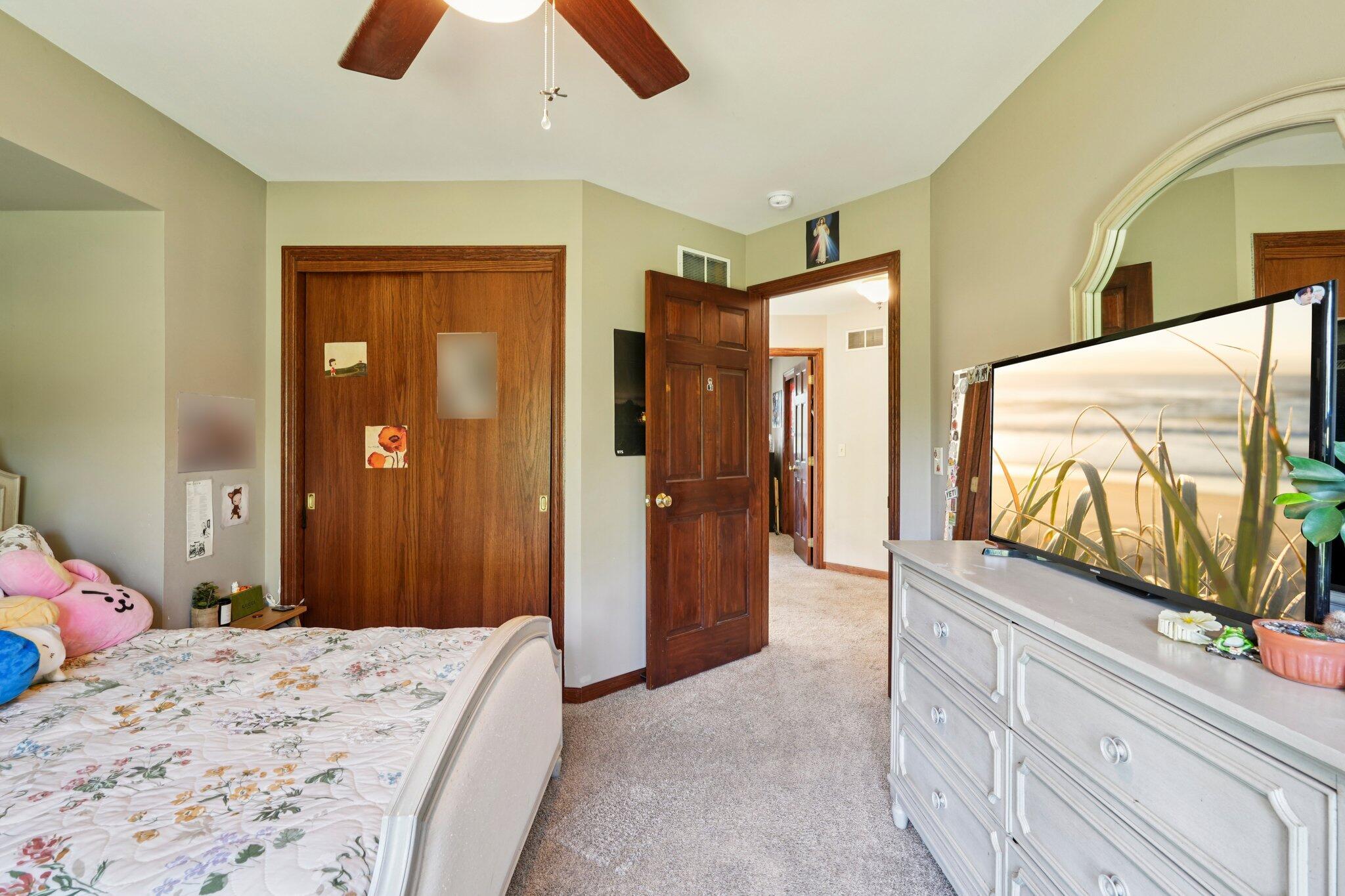 Pleasant Prairie, Wisconsin, 53158, United States, 4 Bedrooms Bedrooms, ,3 BathroomsBathrooms,Residential,For Sale,1983486