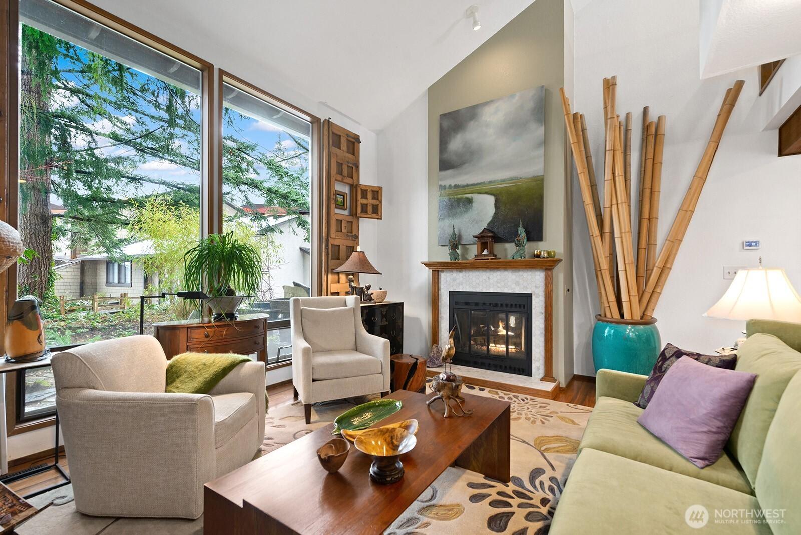 SEATTLE, Washington, 98133, United States, 2 Bedrooms Bedrooms, ,3 BathroomsBathrooms,Residential,For Sale,1712258