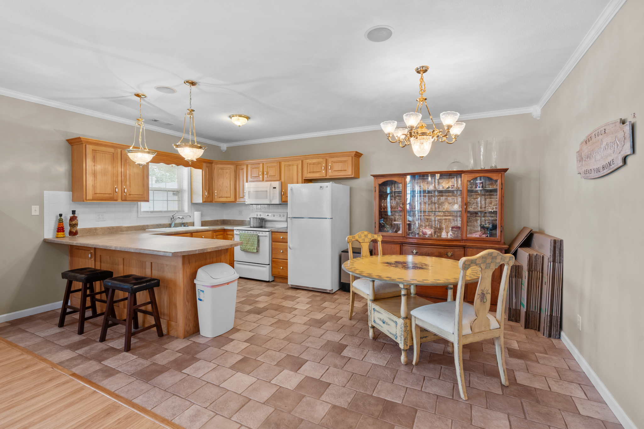 Poplar Bluff, Missouri, 63901, United States, 6 Bedrooms Bedrooms, ,3 BathroomsBathrooms,Residential,For Sale,1977359