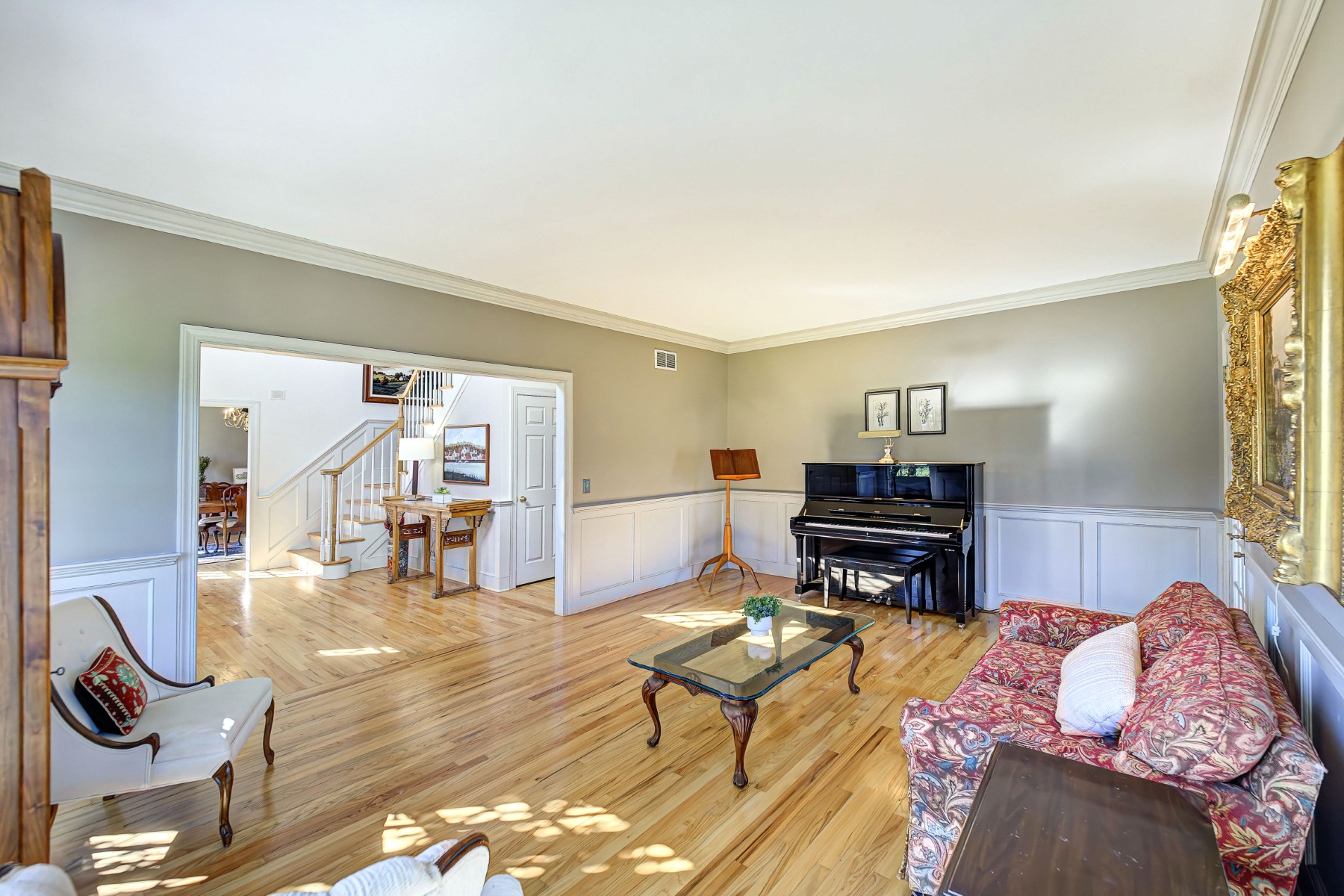  Meticulous ?Hill View Farms? Neighborhood Colonial - 物件實景