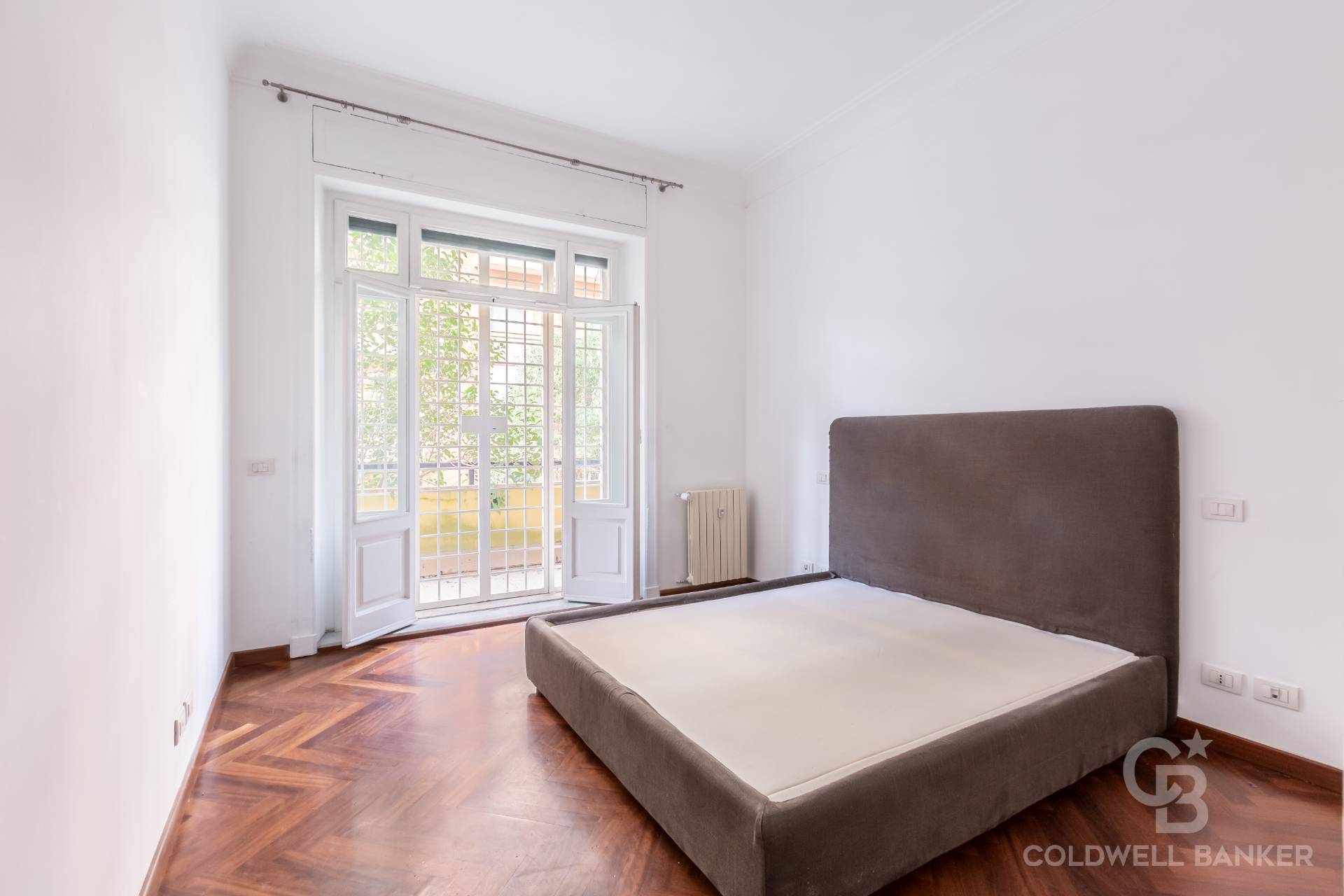 Roma, Roma, 00100, IT, 2 Bedrooms Bedrooms, ,2 BathroomsBathrooms,Residential,For Sale,1803956