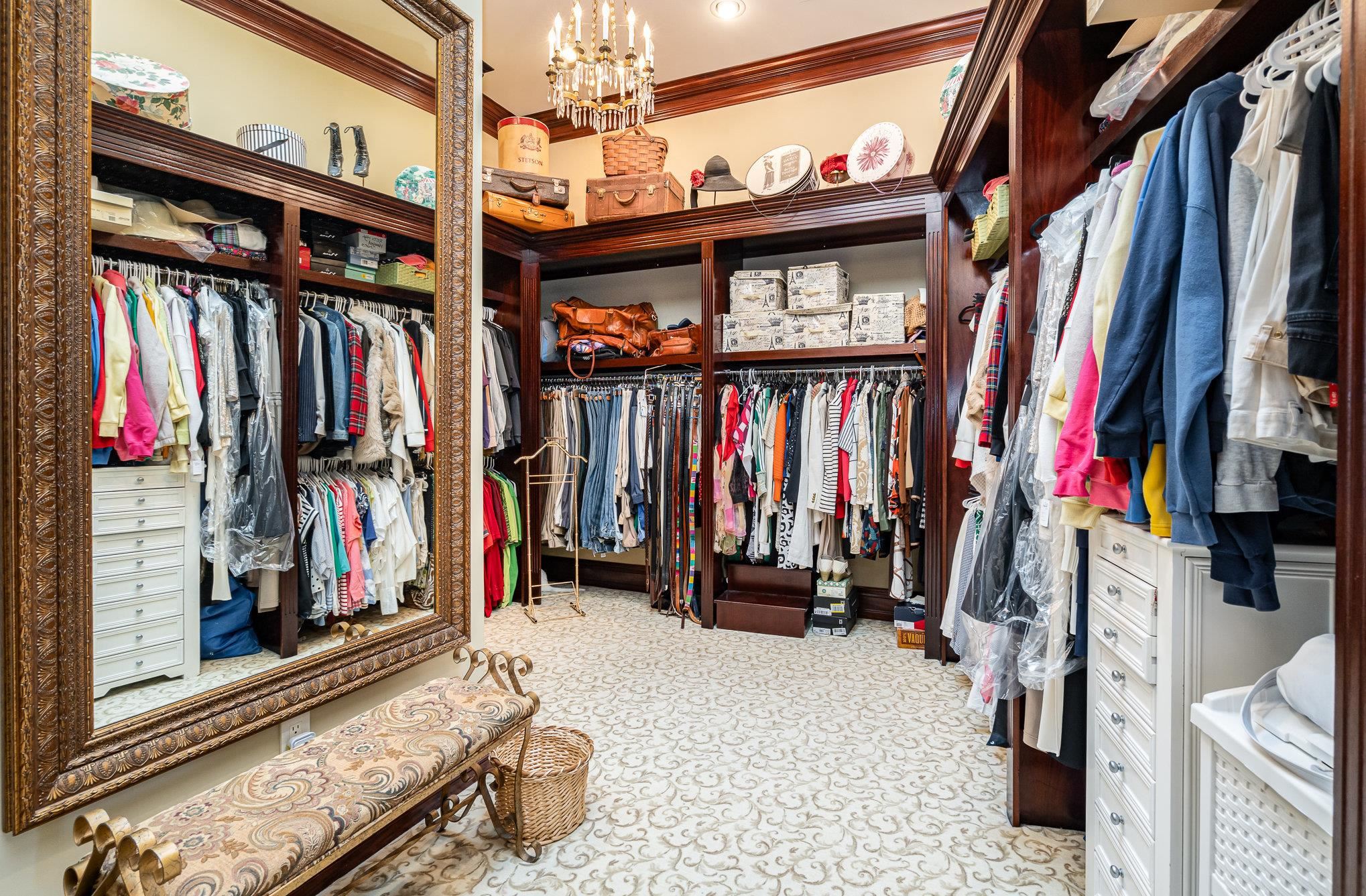 Bay City, Michigan, 48707, United States, 4 Bedrooms Bedrooms, ,5 BathroomsBathrooms,Residential,For Sale,2005481