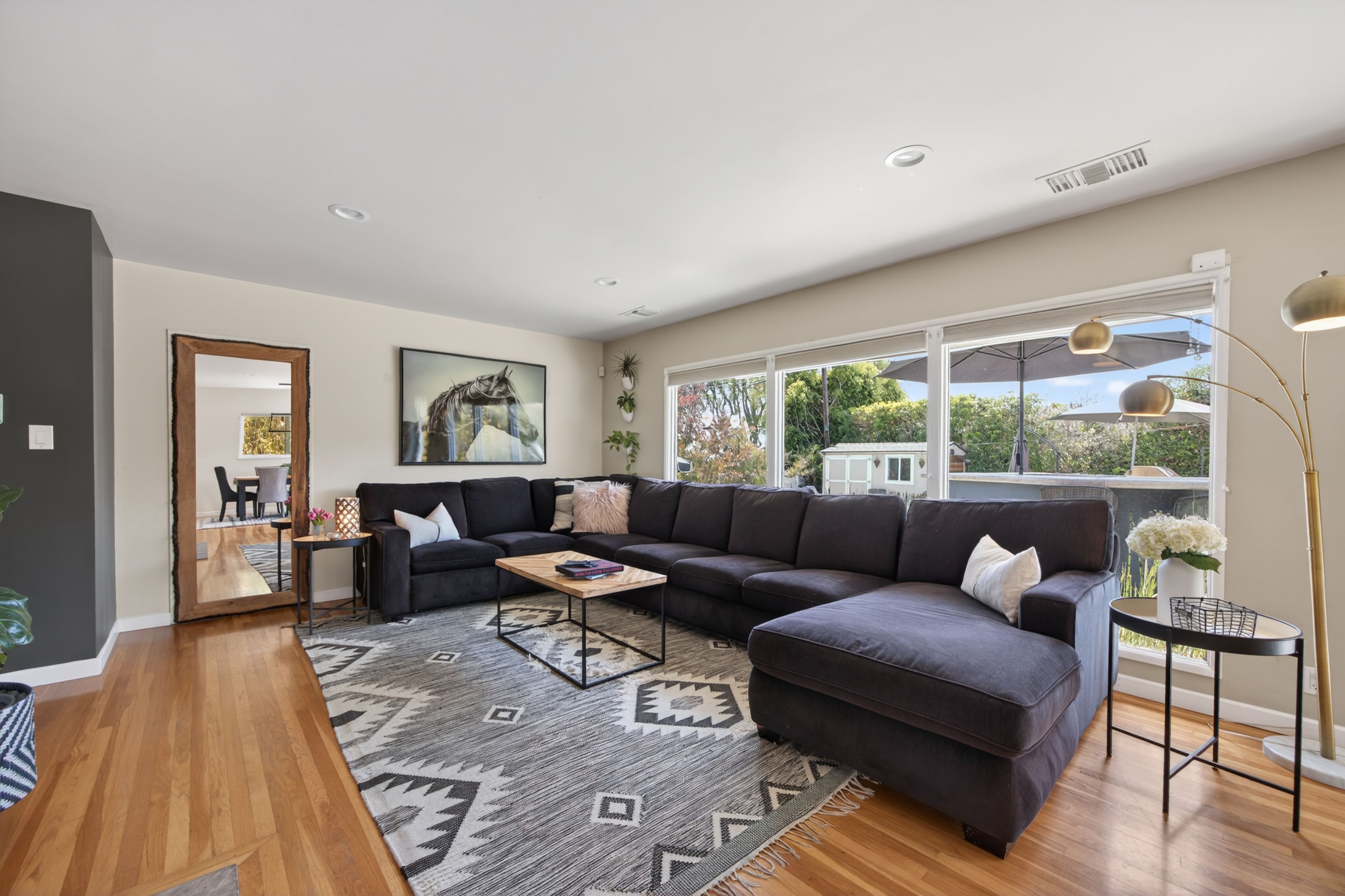  373 Dorothy Avenue, Ventura, CA 93003 - 物件實景