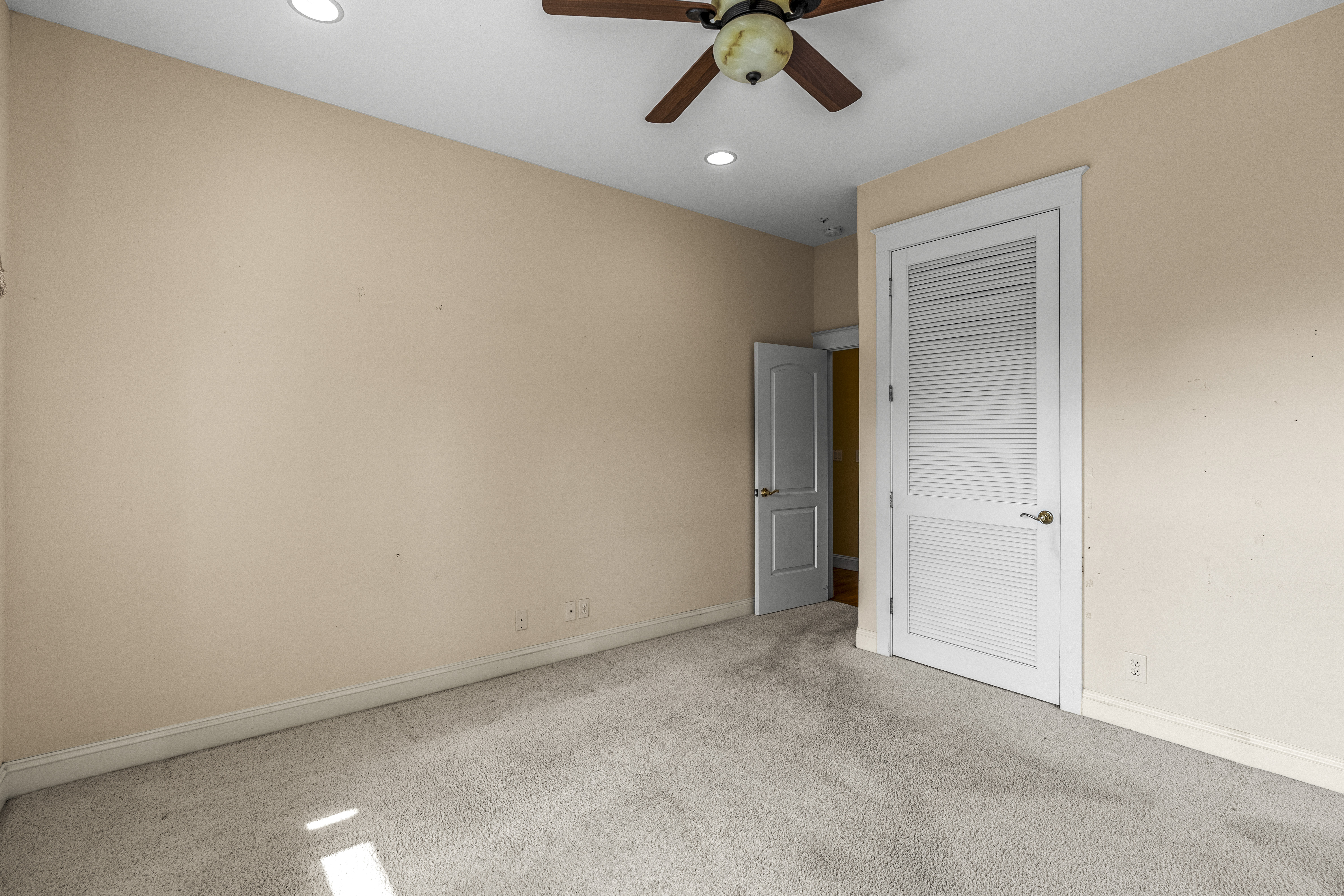  382 Lakeview Avenue Napa CA 94559 - 物件實景