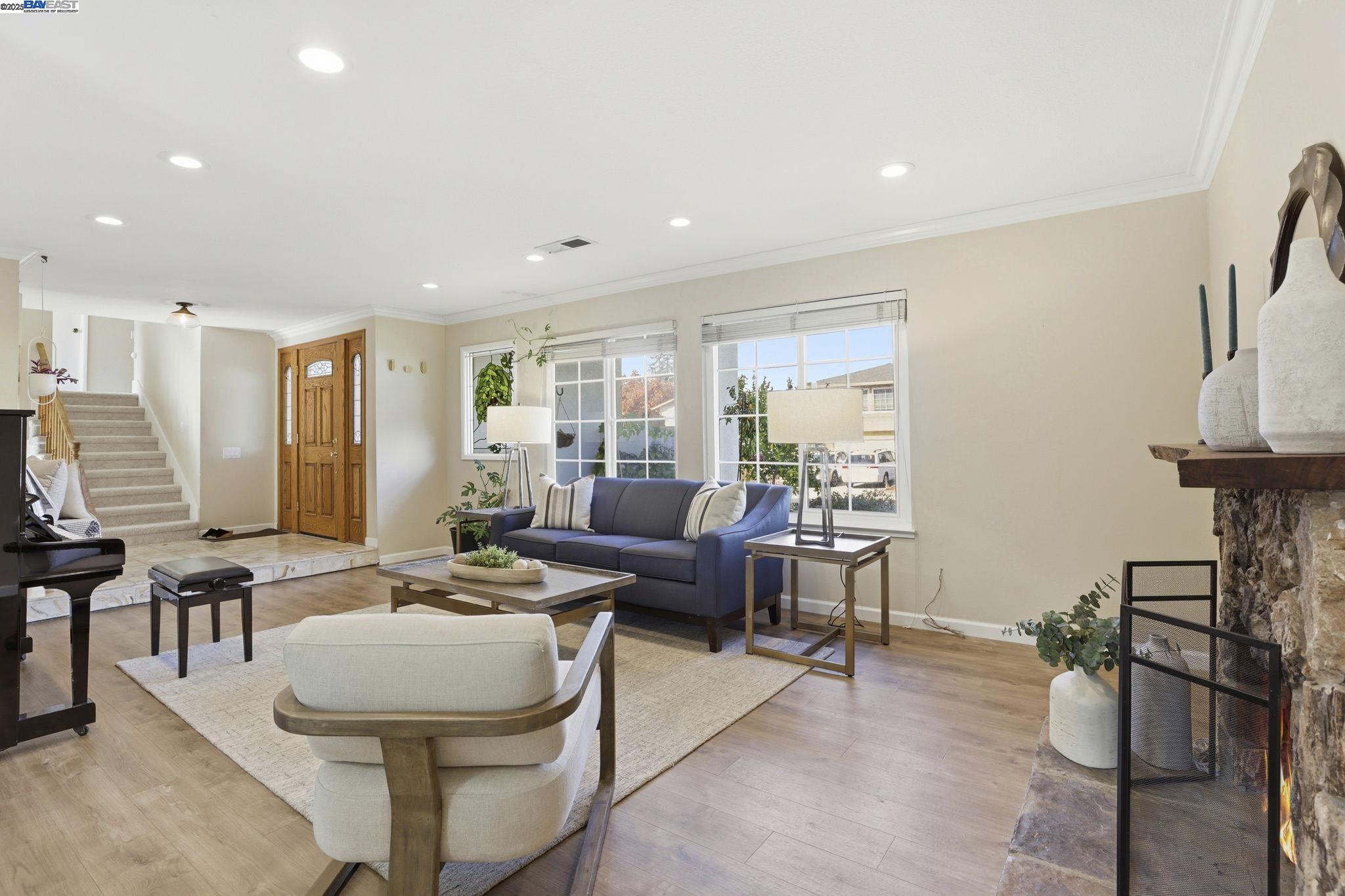 Pleasanton, California, 94566, United States, 4 Bedrooms Bedrooms, ,2 BathroomsBathrooms,Residential,For Sale,1988174