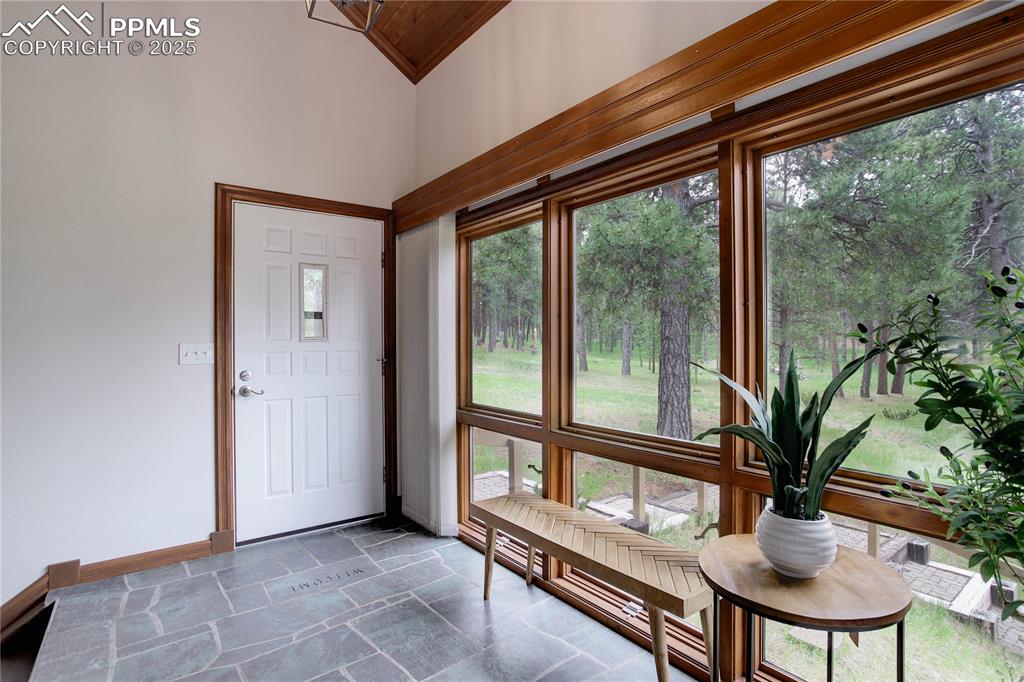 Colorado Springs, Colorado, 80908, United States, 3 Bedrooms Bedrooms, ,1 BathroomBathrooms,Residential,For Sale,1836722