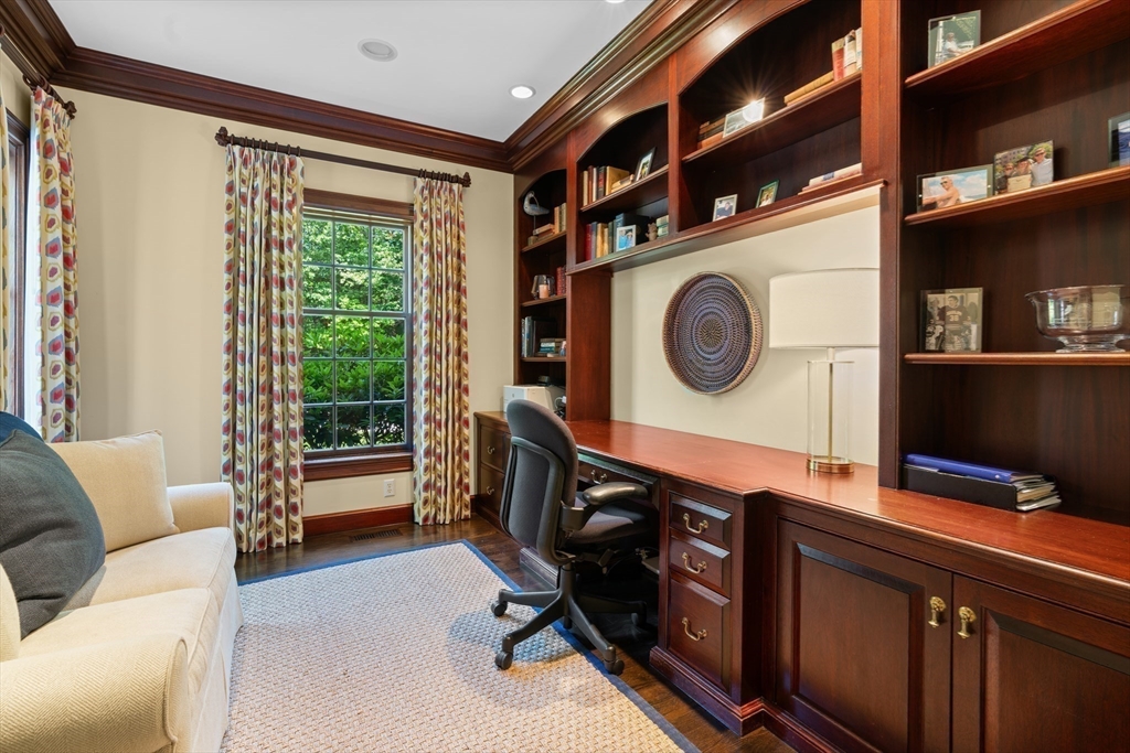 Westwood, Massachusetts, 02090, United States, 5 Bedrooms Bedrooms, ,7 BathroomsBathrooms,Residential,For Sale,1985455