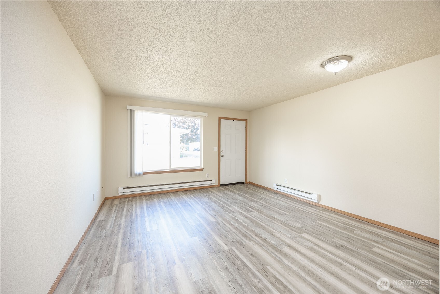 Centralia, Washington, 98531, United States, ,Residential,For Sale,1992957