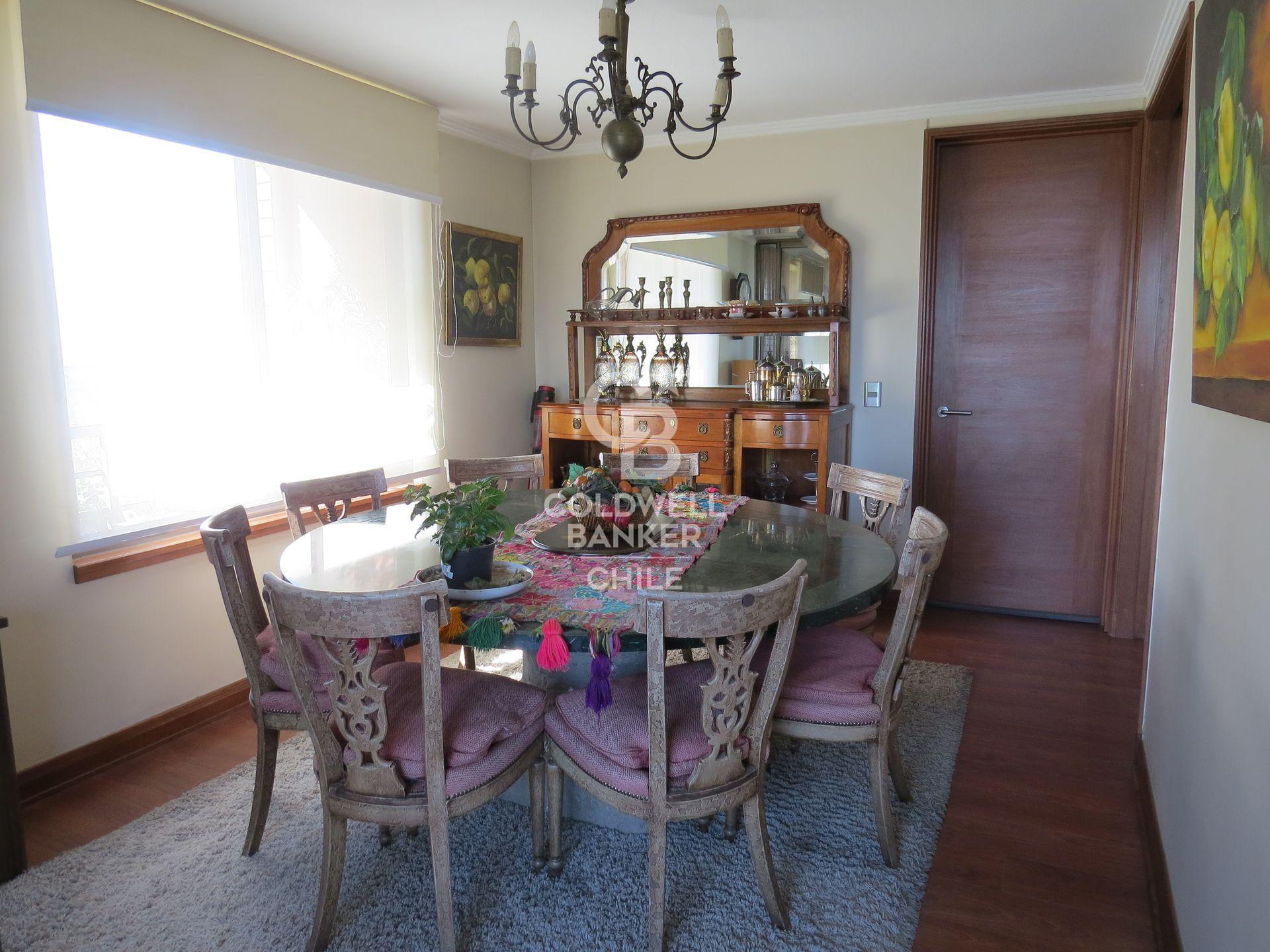 Las Condes, Chile, 3 Bedrooms Bedrooms, ,4 BathroomsBathrooms,Residential,For Sale,1877338