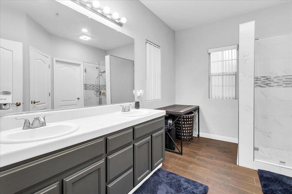 King City, California, 93930, United States, 4 Bedrooms Bedrooms, ,3 BathroomsBathrooms,Residential,For Sale,2010438