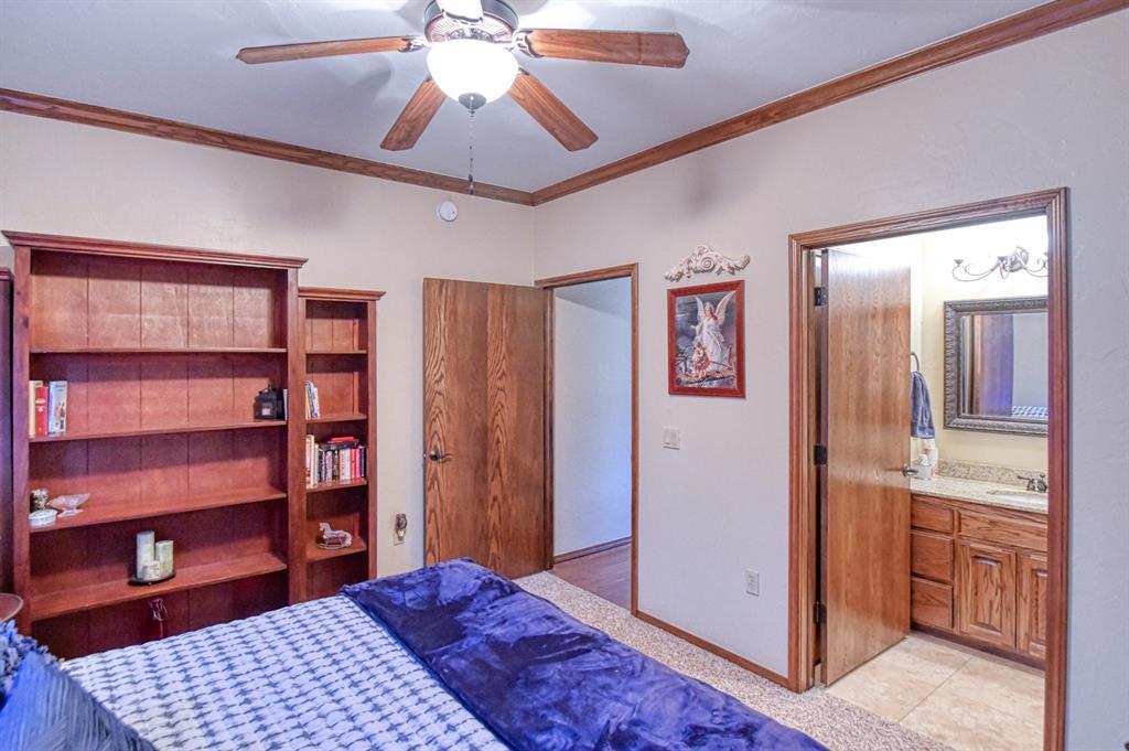Chickasha, Oklahoma, 73018, United States, 4 Bedrooms Bedrooms, ,5 BathroomsBathrooms,Residential,For Sale,1921713