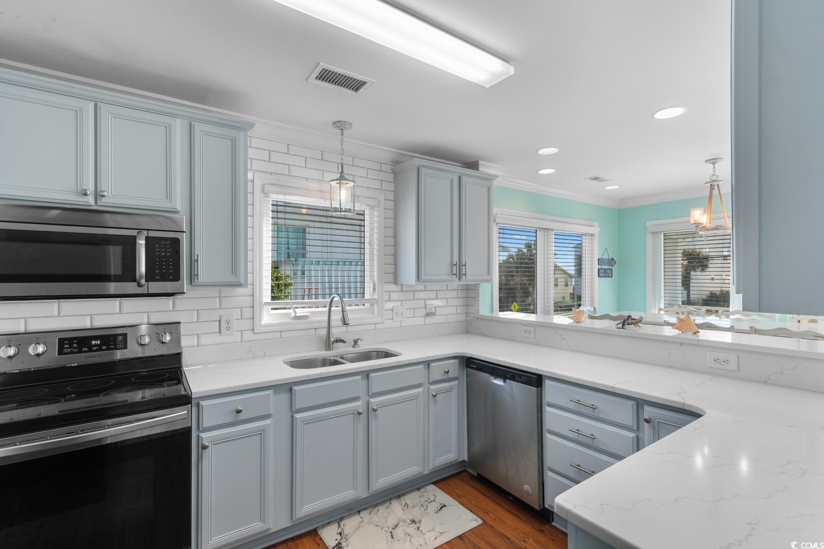 North Myrtle Beach, South Carolina, 29582, United States, 5 Bedrooms Bedrooms, ,4 BathroomsBathrooms,Residential,For Sale,2005594