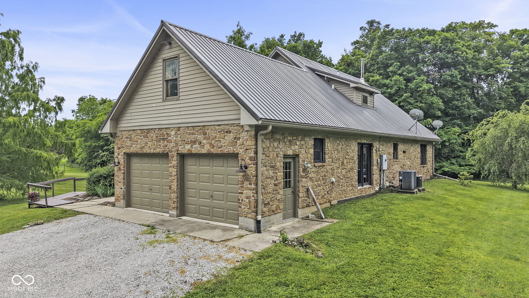 Greencastle, Indiana, 46135, United States, 4 Bedrooms Bedrooms, ,3 BathroomsBathrooms,Residential,For Sale,2049486
