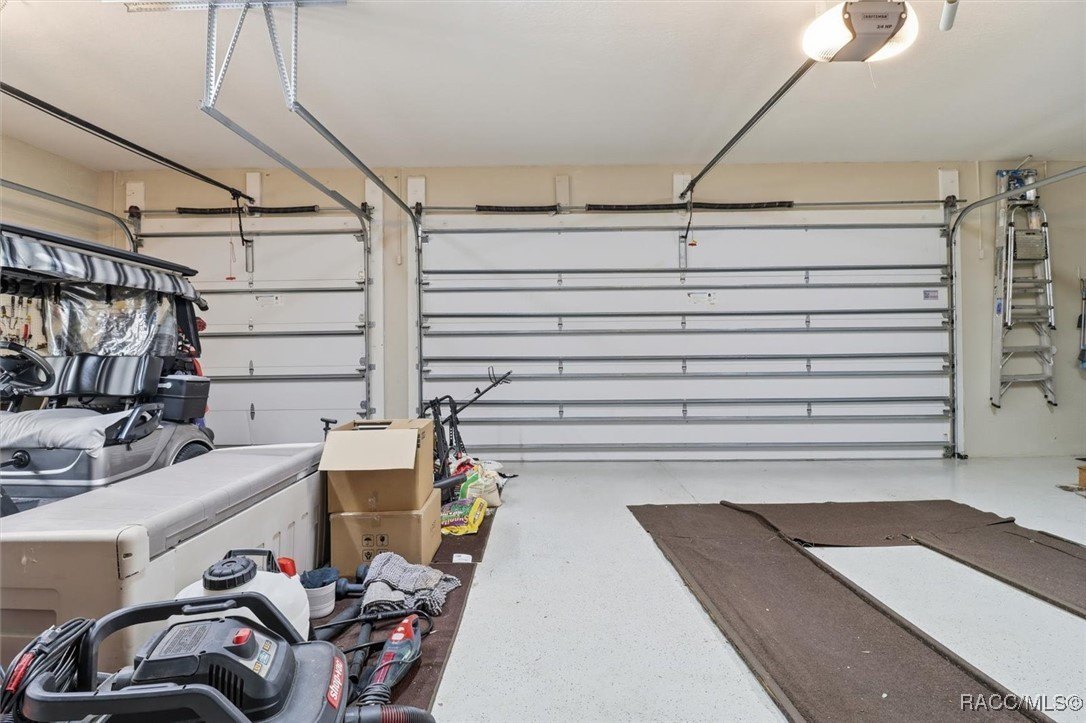 Lecanto, Florida, 34461, United States, 3 Bedrooms Bedrooms, ,4 BathroomsBathrooms,Residential,For Sale,2005671